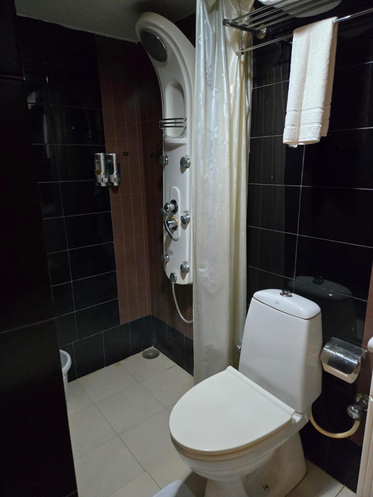 Hotel Badami Court 외부 사진