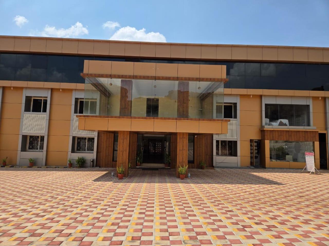 Hotel Badami Court 외부 사진