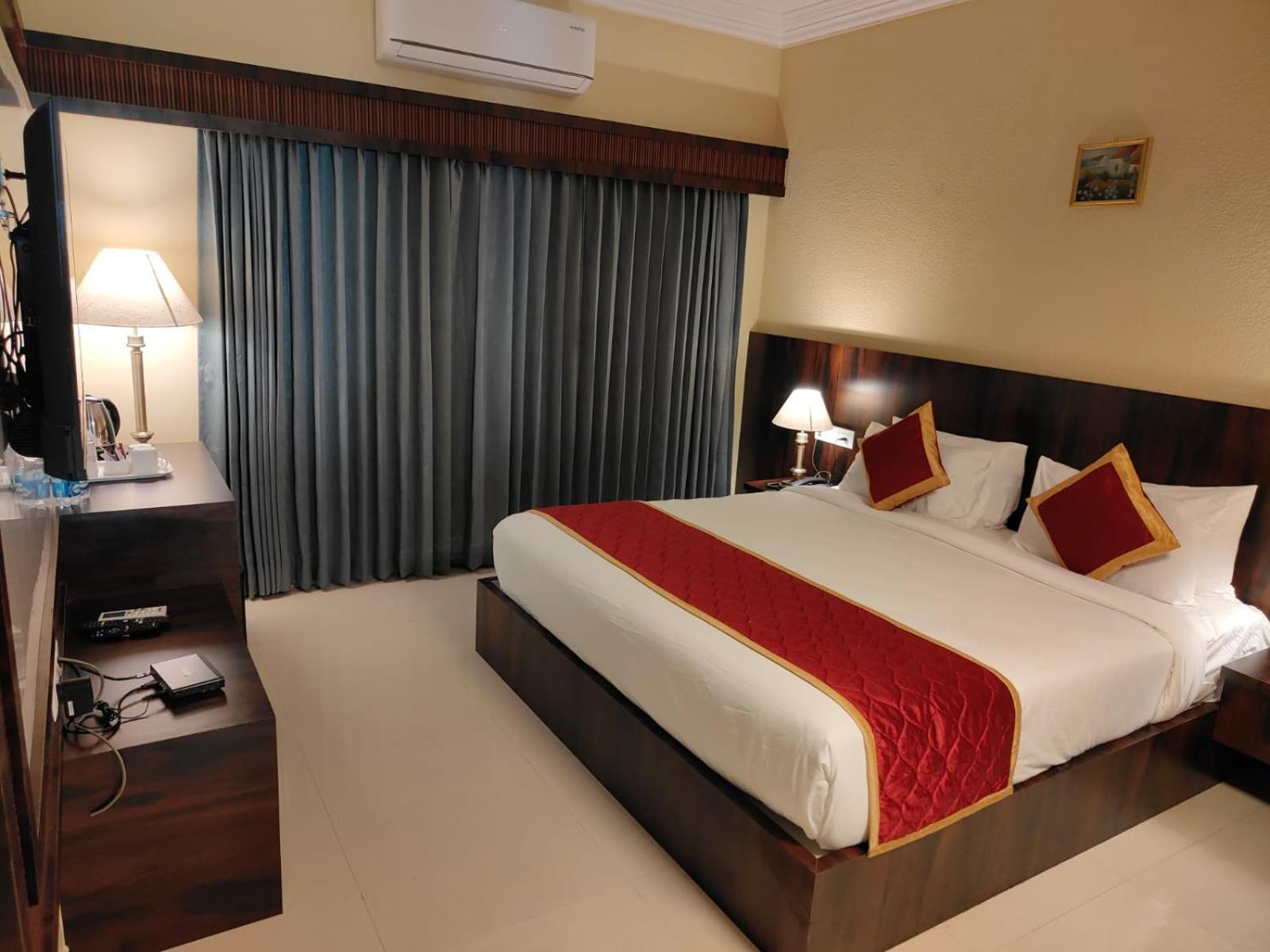 Hotel Badami Court 외부 사진