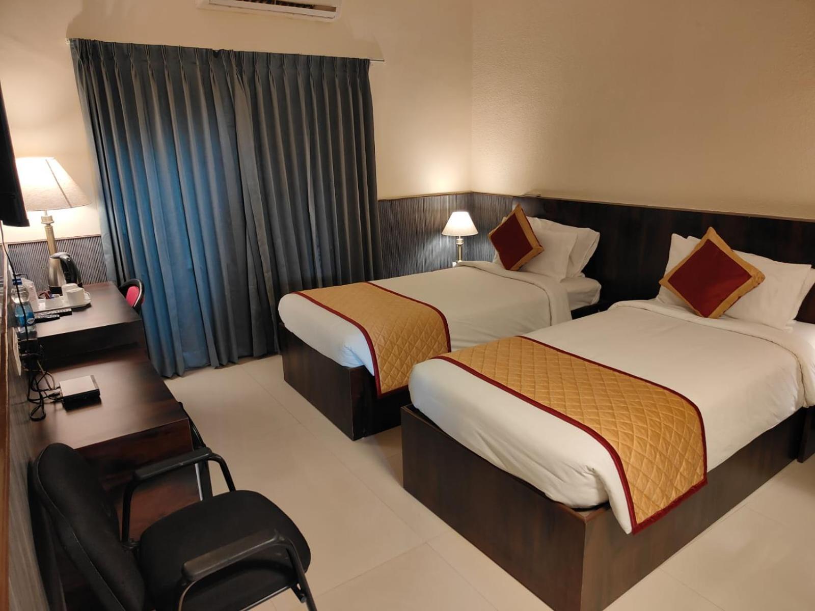 Hotel Badami Court 외부 사진