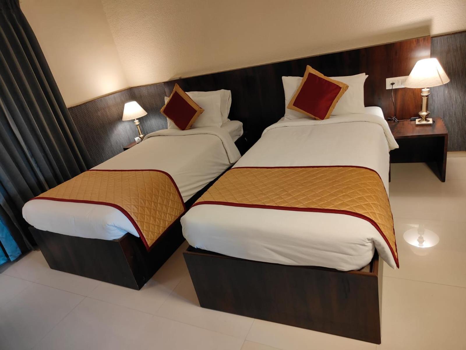 Hotel Badami Court 외부 사진