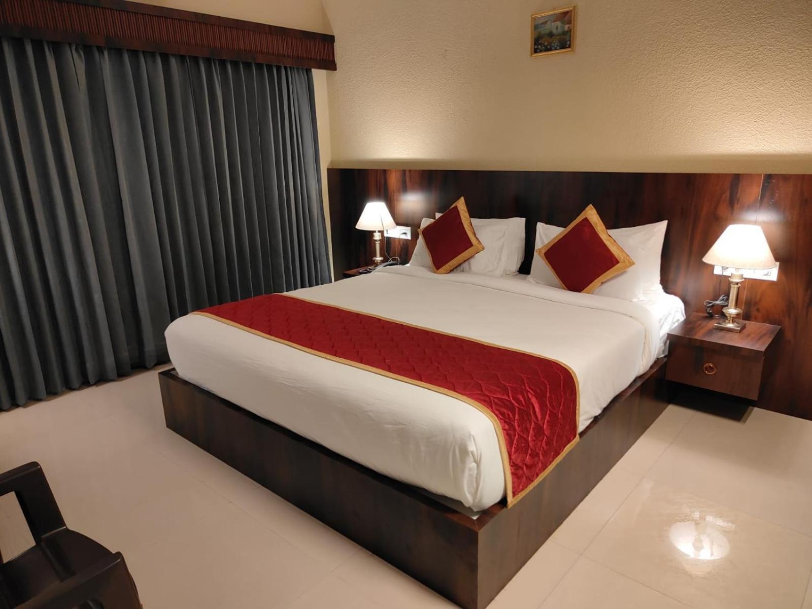 Hotel Badami Court 외부 사진