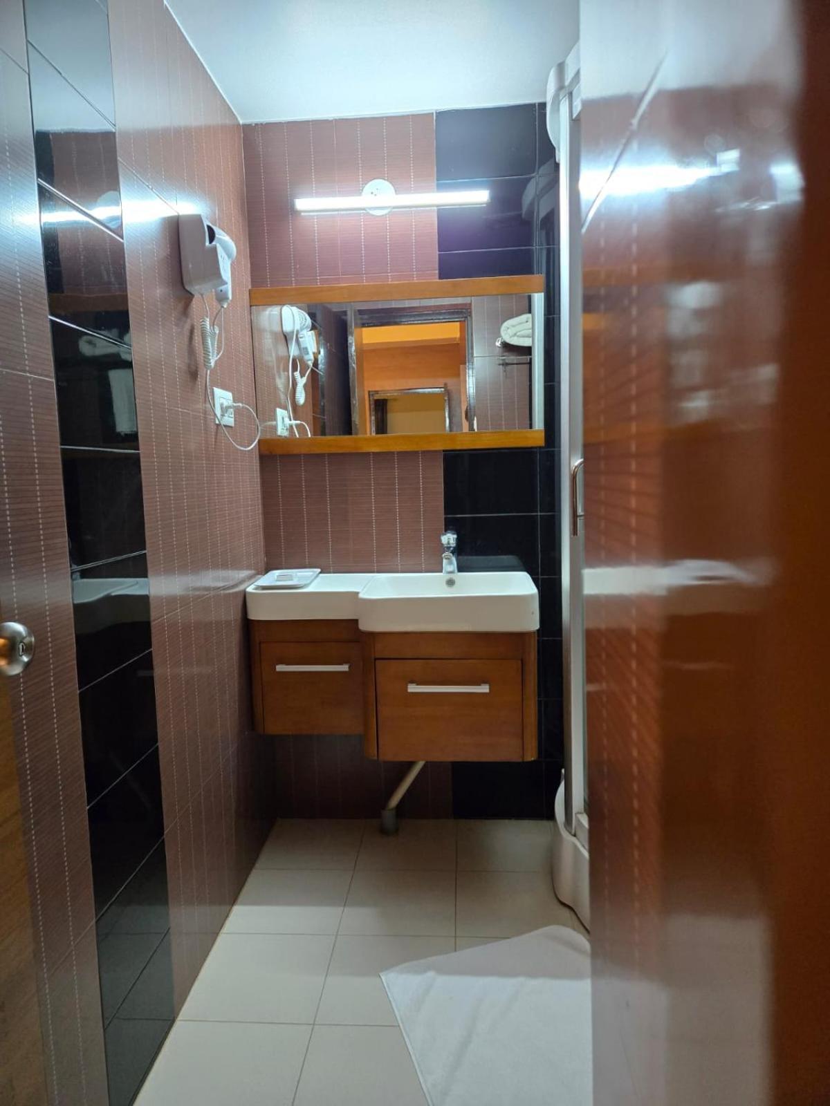 Hotel Badami Court 외부 사진