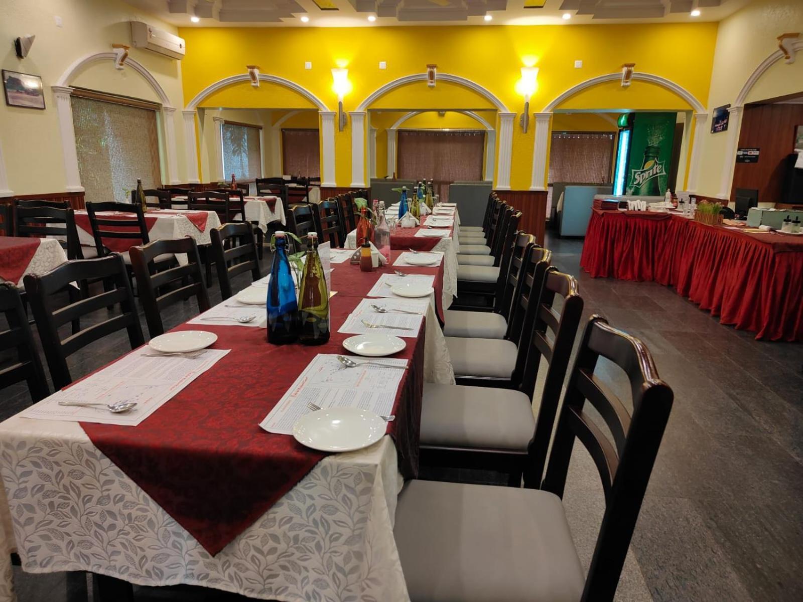 Hotel Badami Court 외부 사진
