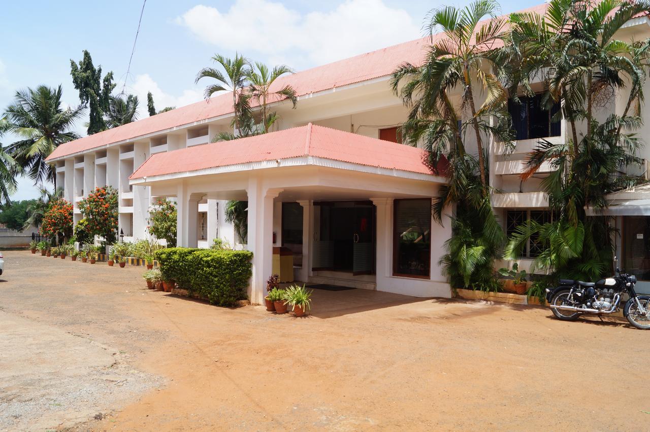 Hotel Badami Court 외부 사진